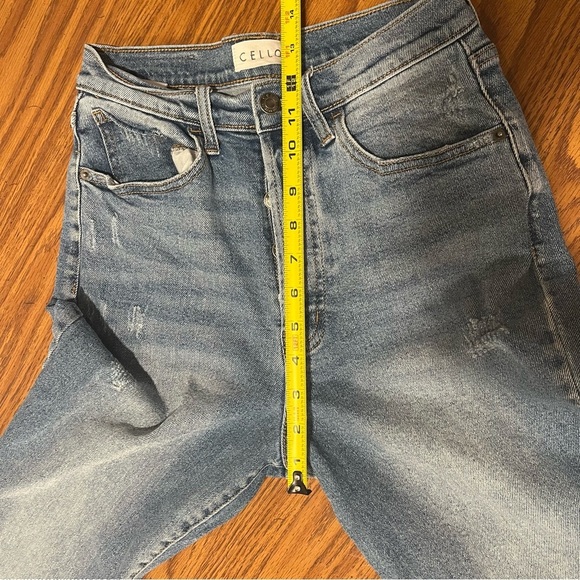 Cello Women’s High Rise Straight Leg Jeans Size 5 - Picture 4 of 10